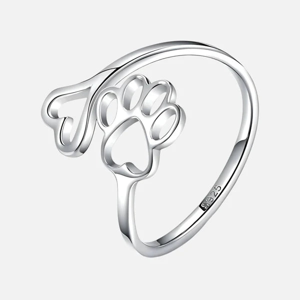 Ambachtelijke ring met poot en hart